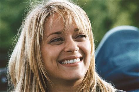 Marion Cotillard Goes Platinum Blonde