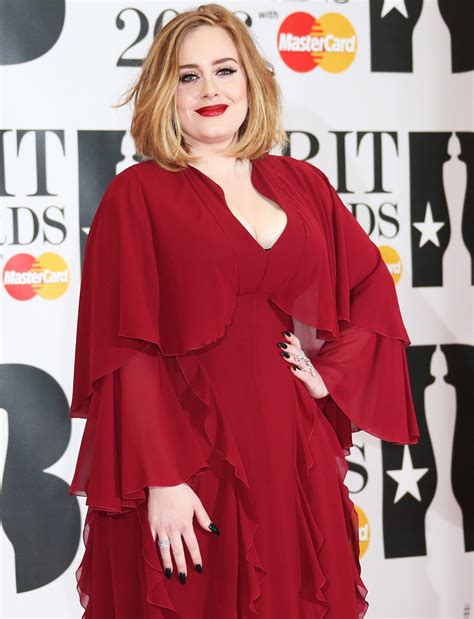 Adele Shows Off Incredible Weight Loss See Bikini Photo Us Weekly