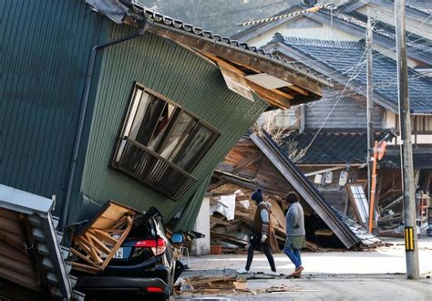 S Ismes Au Japon Le Bilan Grimpe Six Morts L Alerte Au Tsunami