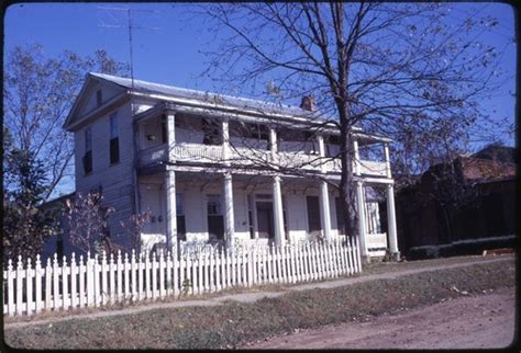 80098-01-photo.tif - Mississippi Historic Houses | Digi...