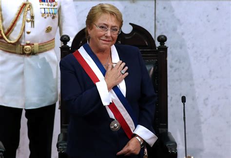 Bachelet nos dejó un Chile mejor aunque no más rico Español