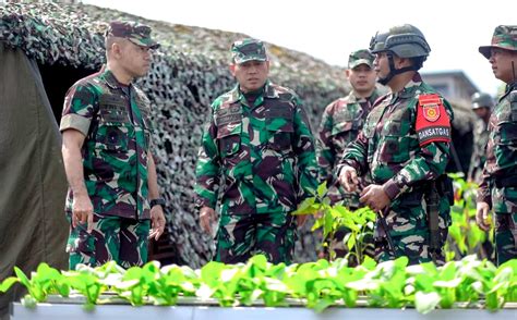 Aslat Kasad Kunjungi Latihan Persiapan Pratugas Pamtas RI Malaysia