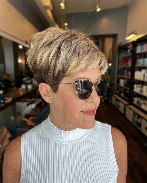 26 Best Short Haircuts For Women Over 60 To Look Younger Thin Hair Pixie Stylish Short