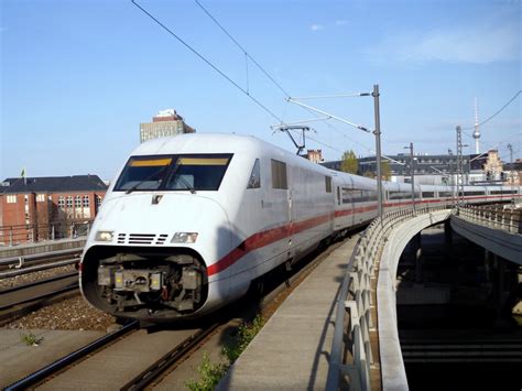 Mit Offener Bugklappe Unterwegs Der Ice Kolbenz Kurz Vor Dem