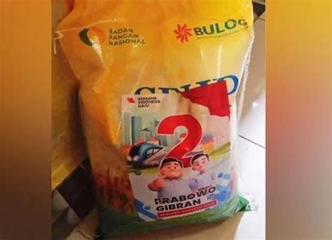 Viral Beras Bulog Ditempeli Stiker Prabowo Gibran Dirut Buka Suara