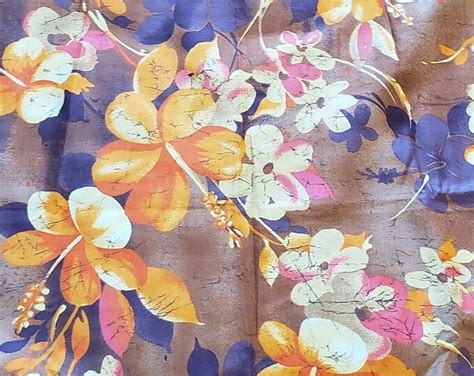 Vintage Hawaiian Fabric By Thc Hawaiian Textiles 46 X 68 Etsy