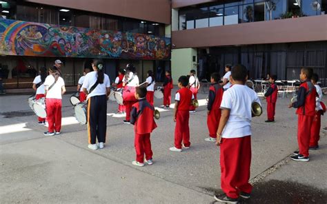 Ni Os De Primaria De Alpuyeca Toman Oficinas Del Iebem El Sol De