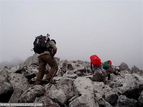 SIRANG LENTE: MT. APO: hiking itinerary and a collection of photos of our journey to the summit.