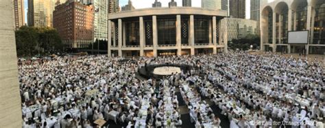 Nyc D Ner En Blanc Pop Up White Party Returns To Lincoln Center