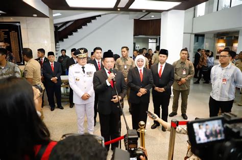 Mendagri Resmi Lantik Adhy Karyono Sebagai Pj Gubernur Jatim