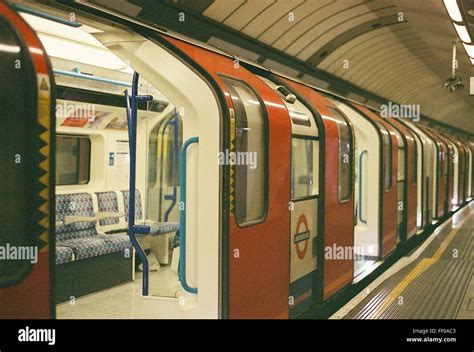 London Underground at Station Stock Photo - Alamy