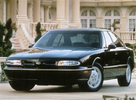 Oldsmobile 88 1999