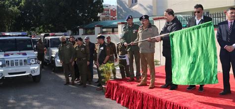 DGP Dilbag Singh Flagging Off Retrofitted Vehicles For Different Police