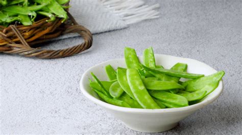 How to Prepare Snow Peas for Cooking: 10 Steps (with Pictures)