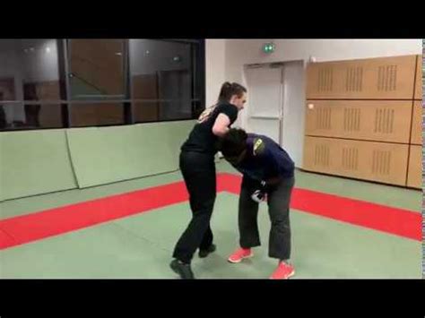 En Cours De Krav Maga Youtube