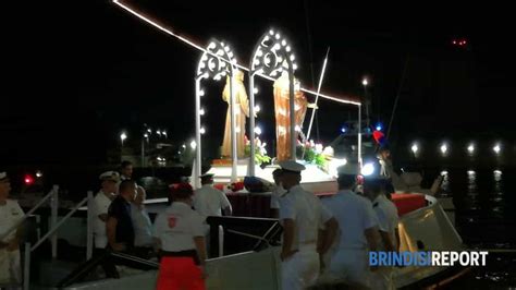 La Processione In Mare E Lo Spettacolo Dei Fuochi D Artificio