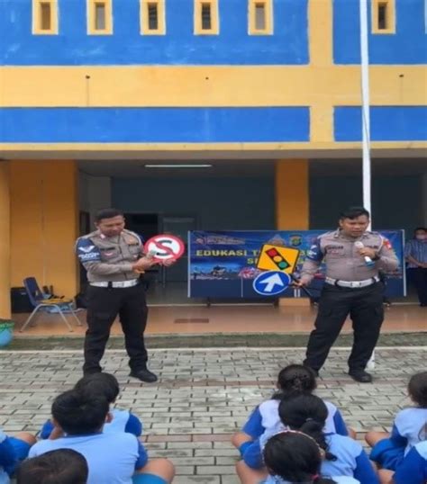 Edukasi Tertib Berlalu Lintas Sejak Usia Dini Sekolah Nasional Insan