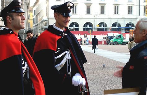 Half Windsor Full Throttle: Stylish Italian Police Uniforms - Carabinieri