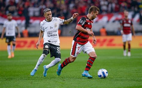 Flamengo Tem Vit Rias A Mais Que Corinthians Na Temporada Coluna