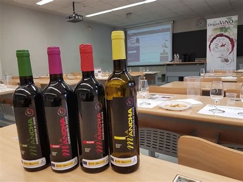 Alumnos De Químicas En La Complutense Fascinados Con El Vino Do La