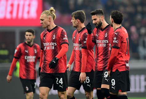 Simon Kjær med fra start i AC Milan sejr over Napoli