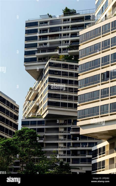 The Interlace Is Modern Apartment Buildings Complex Singapore