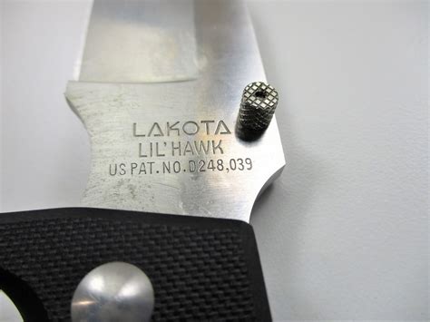 LAKOTA FOLDING KNIVES