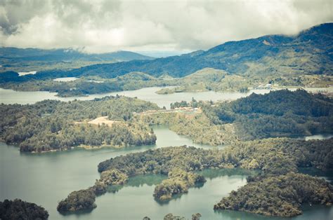 Antioquia, Colombia. Photo by Angie Carvajal [4288x2848] : r/EarthPorn