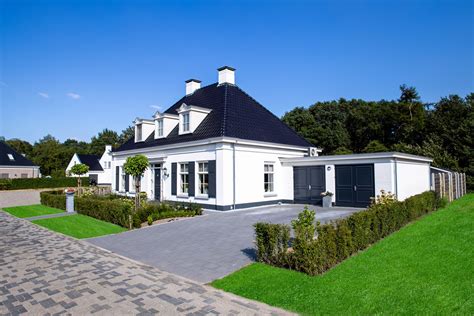 Groothuisbouw Emmeloord Moderne Witte Notariswoning Uitgevoerd Met