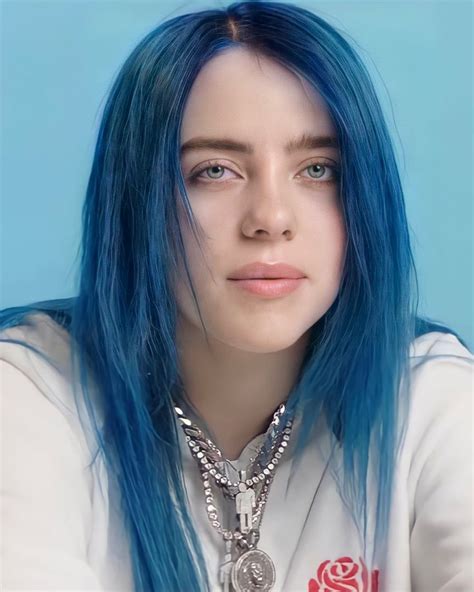 Billie Eilish PERO Blue Hair Concert Hairstyles Billie