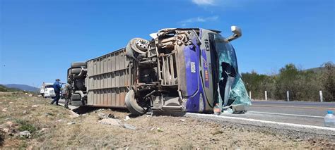 Mortal Volcadura En La S Percarretera A Rioverde