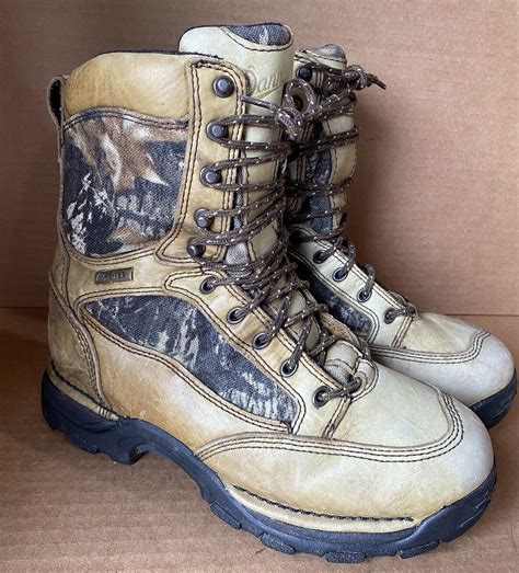 Women's Danner Pronghorn Boots Online | bellvalefarms.com