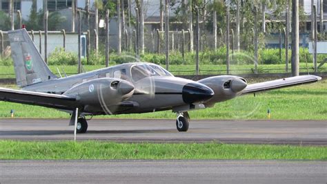 Pouso E Decolagem Em Joinville Embraer Emb C Seneca Ii Pp Ffy