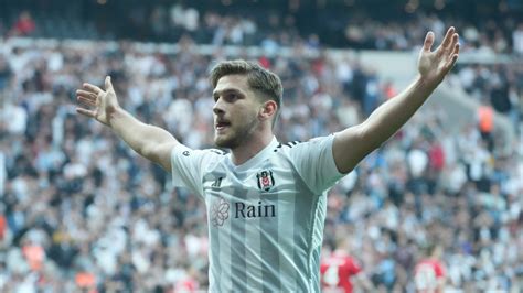 Fulham dan Semih Kılıçsoy a 15 milyon euroluk teklif Futbol