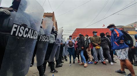 La Victoria Fiscalizadores Y Ambulantes Protagonizan Violento