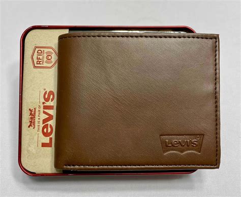 Cartera Levis Original Piel Café Hombre Bifold Logo M027 Meses sin