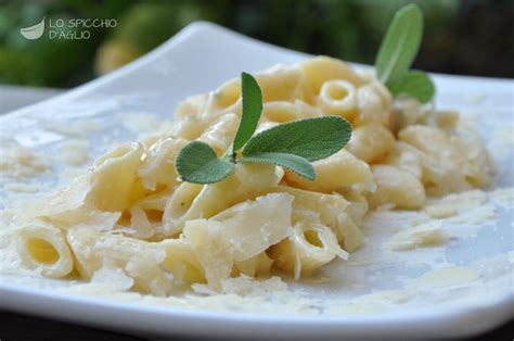 Ricetta Pasta Al Gorgonzola Le Ricette Dello Spicchio D Aglio