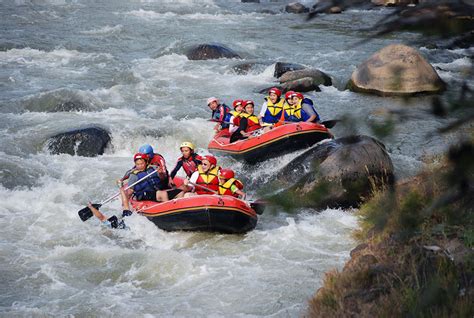 10 Lokasi Arung Jeram Terbaik Di Indonesia Berani Coba