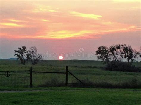 Iowa Sunset In The Country Stock Image Image Of Miles 208819911