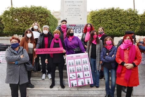 Festa Della Donna A Reggio Calabria Sciopero Globale Femminista E