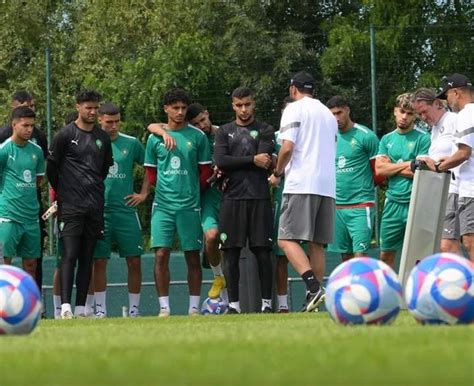 المنتخب الوطني المغربي الأولمبي يُجري آخر حصة تدريبية قبل التوجه إلى