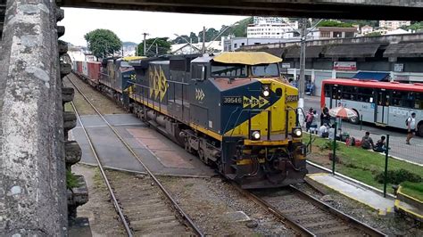 Trem Mrs Logística Carga Geral Passando Centro De Jfmg Com Formação