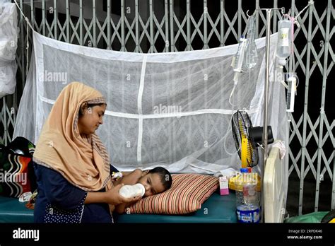 Bangladeshi Hospital Hi Res Stock Photography And Images Alamy