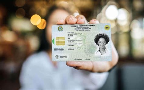 Nova carteira de identidade será emitida em todo o Brasil a partir de