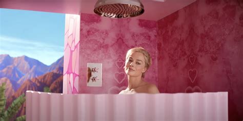 Step Into The Iconic ‘Barbie’ Dreamhouse For A Tour Of The Life-Size ...