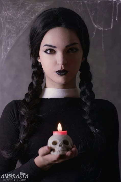 Wednesday Addams - Cosplay | Wednesday addams cosplay, Wednesday addams ...