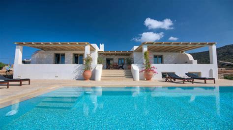 Villa Madalyn In Saint George Antiparos Kinglike