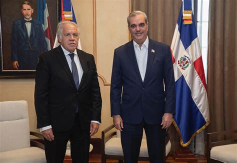 Abinader Recibe En El Palacio Nacional A Luis Almagro Secretario