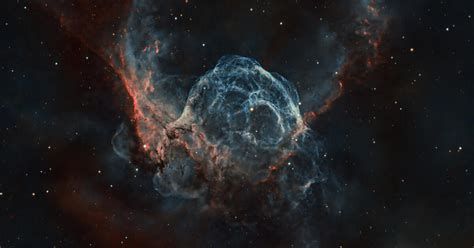 NGC 2359 - Thor's Helmet Nebula | Telescope Live