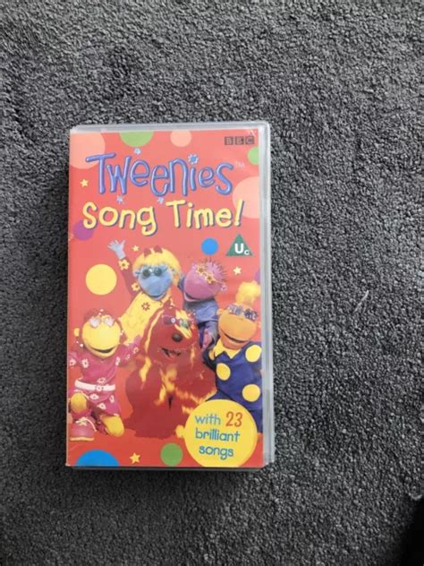 Tweenies Vhs Video Tape Messy Time Bella Milo Fizz And Jake £2 00 Picclick Uk